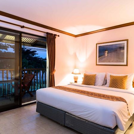 Jomtien Boathouse Hotel Pattaya Exterior photo